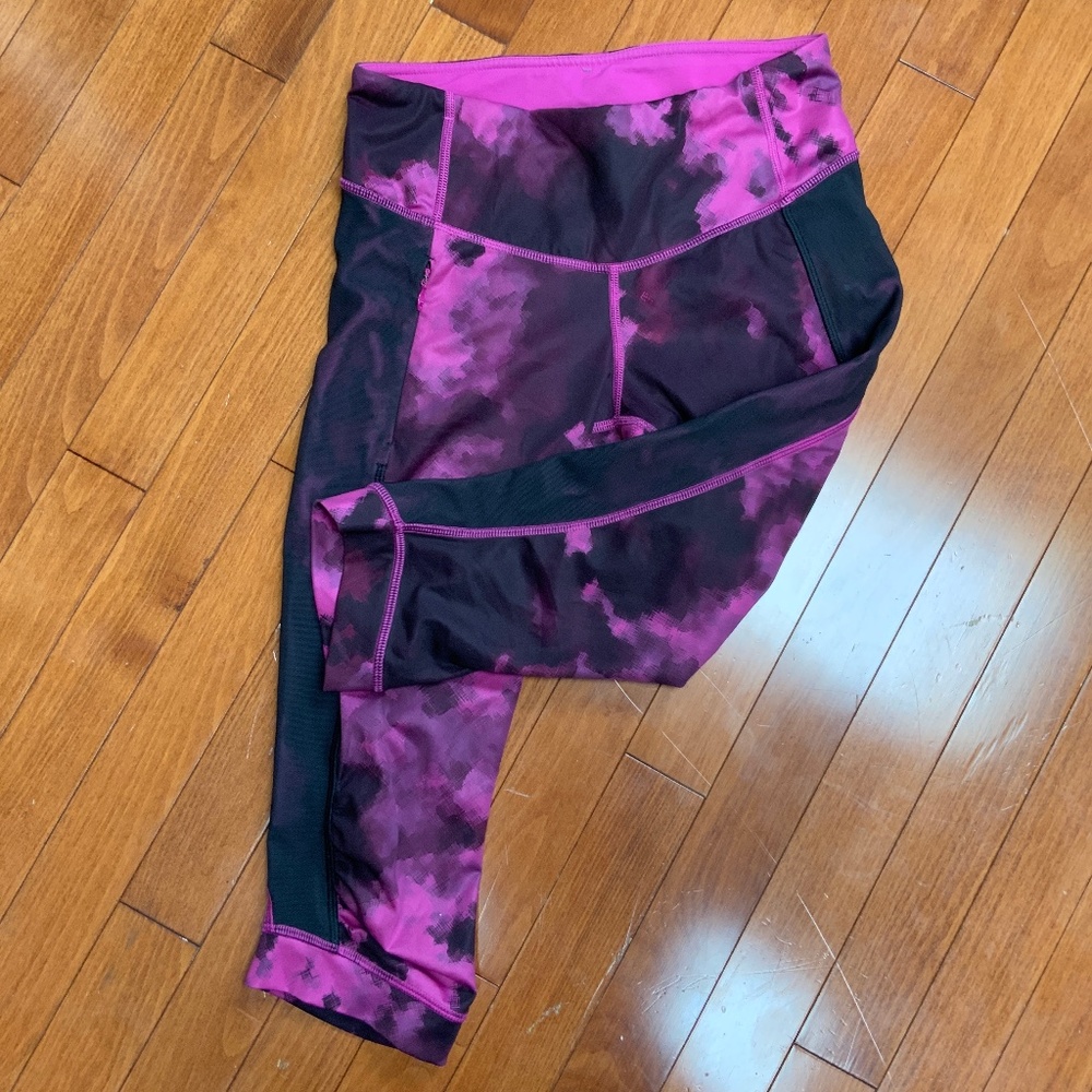 Lululemon Stop At Nothing Blooming crop size 4
